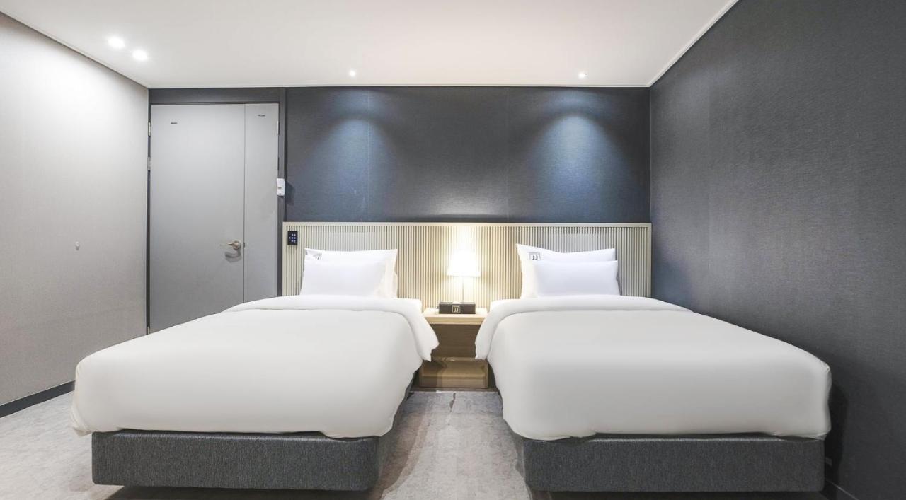 Jj Hotel Seongnam Esterno foto